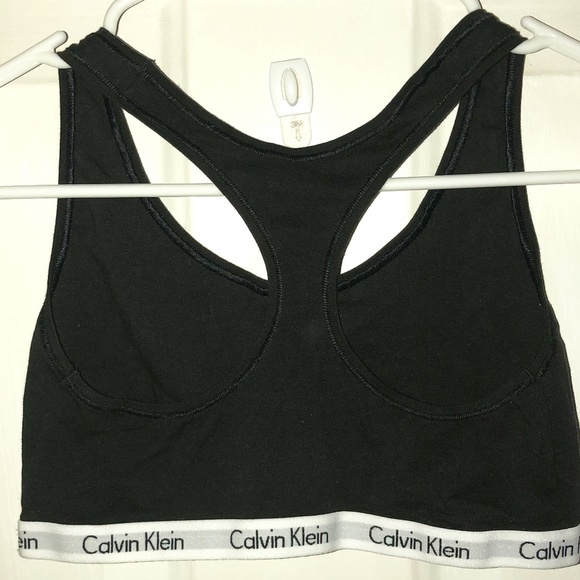 Calvin Klein - Picture 2 of 3